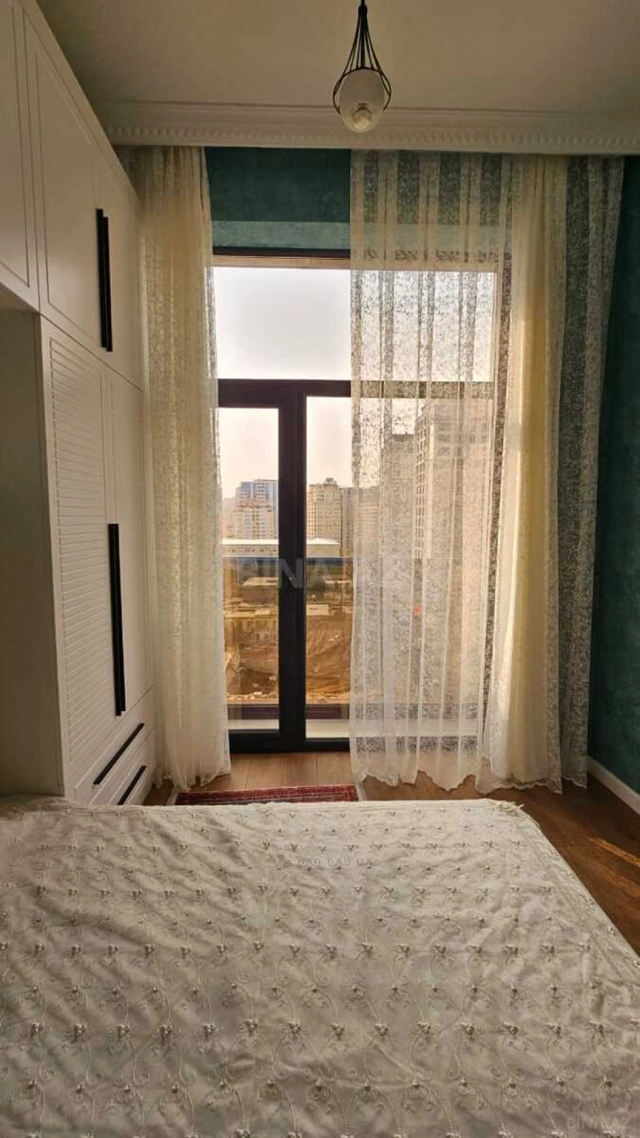 Kirayə verilir 2 otaqlı mənzil 60 m²