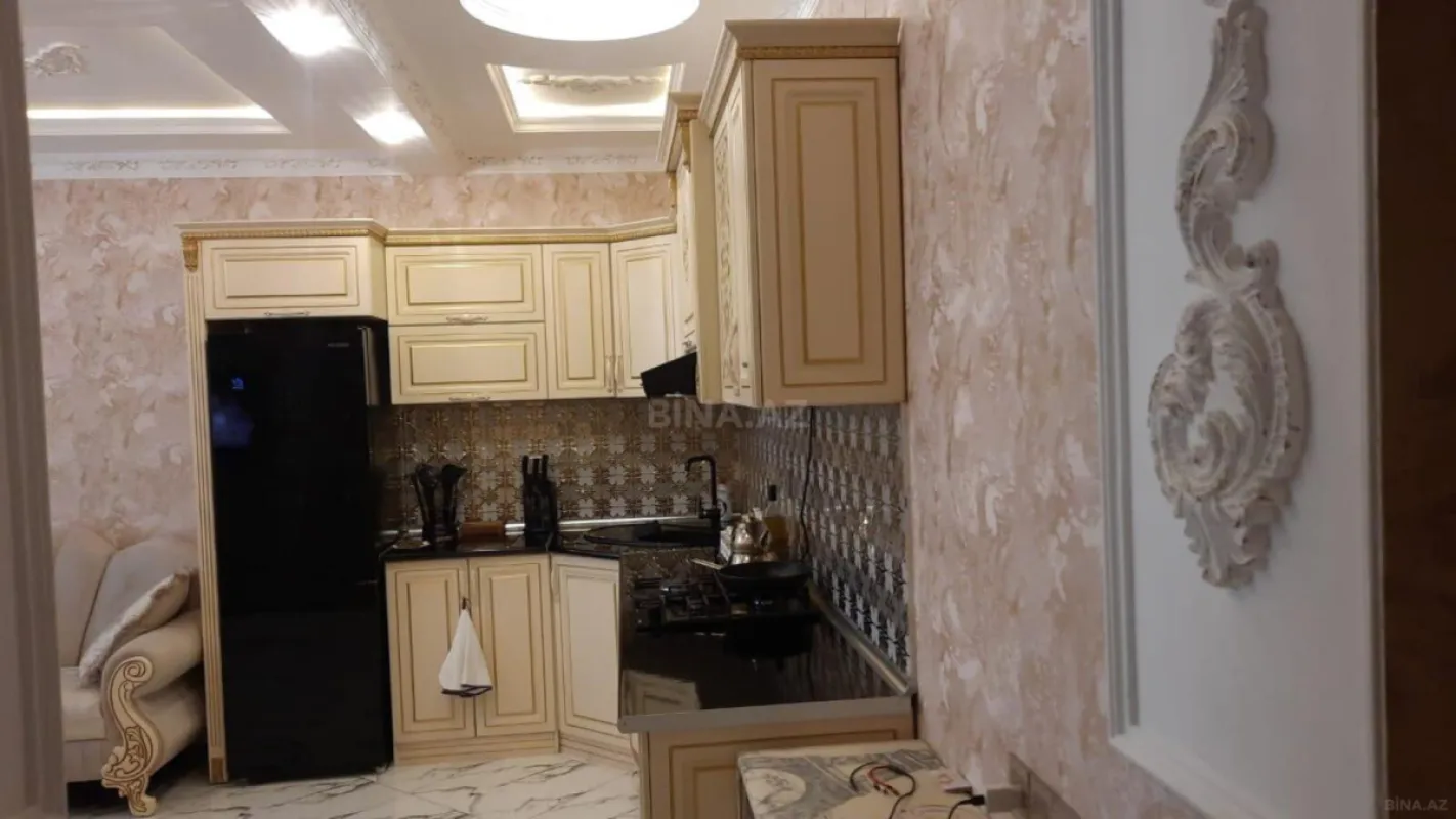 Kirayə verilir 2 otaqlı mənzil 70 m²
