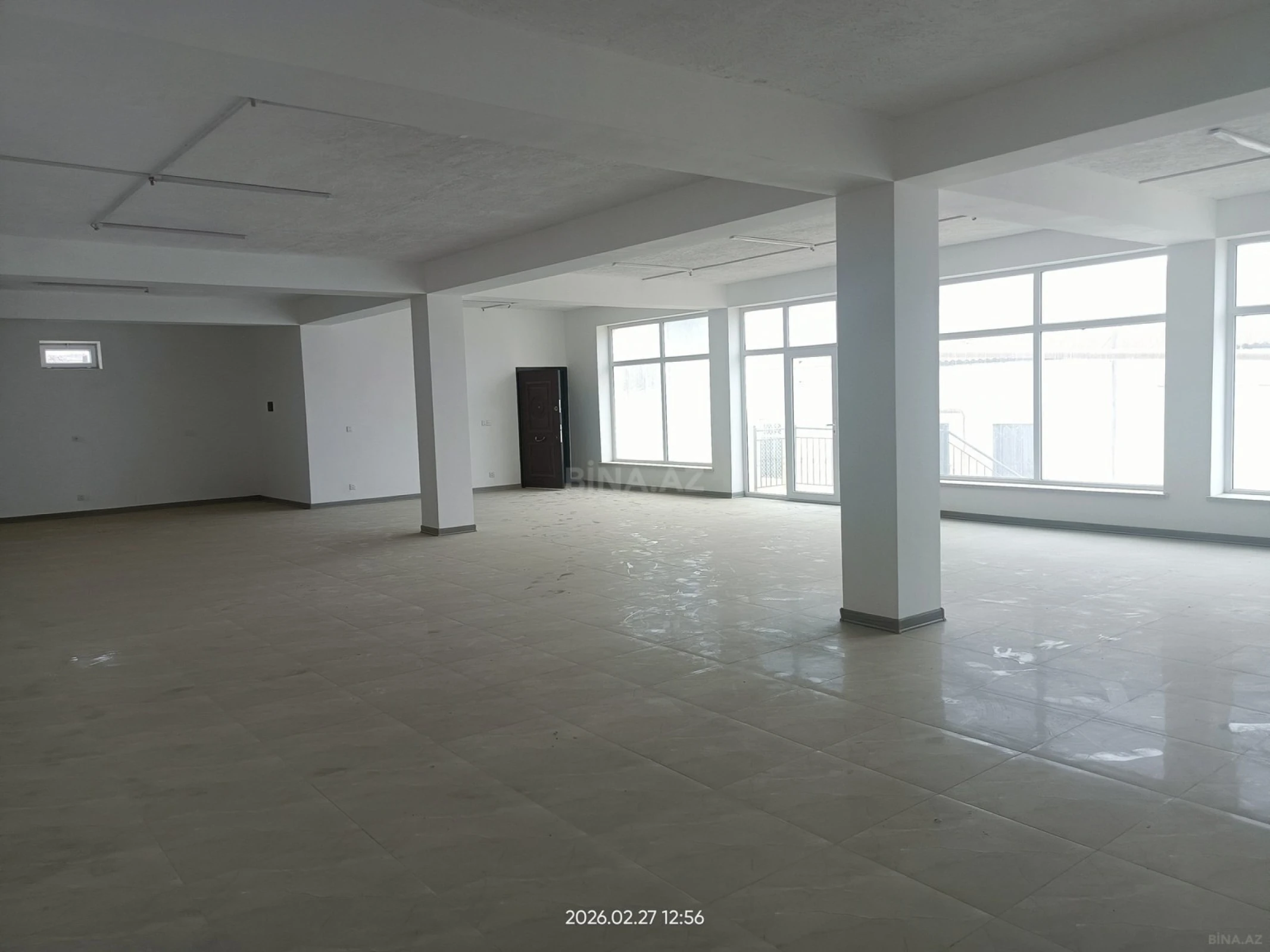 Satılır obyekt 450 m²