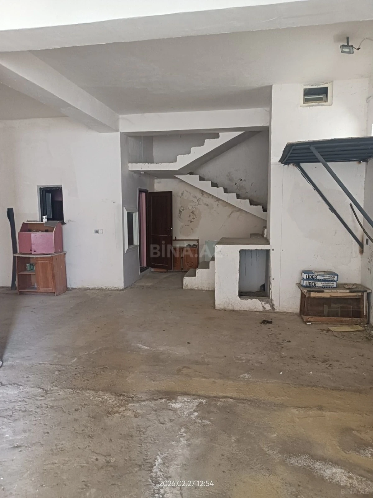 Satılır obyekt 450 m²