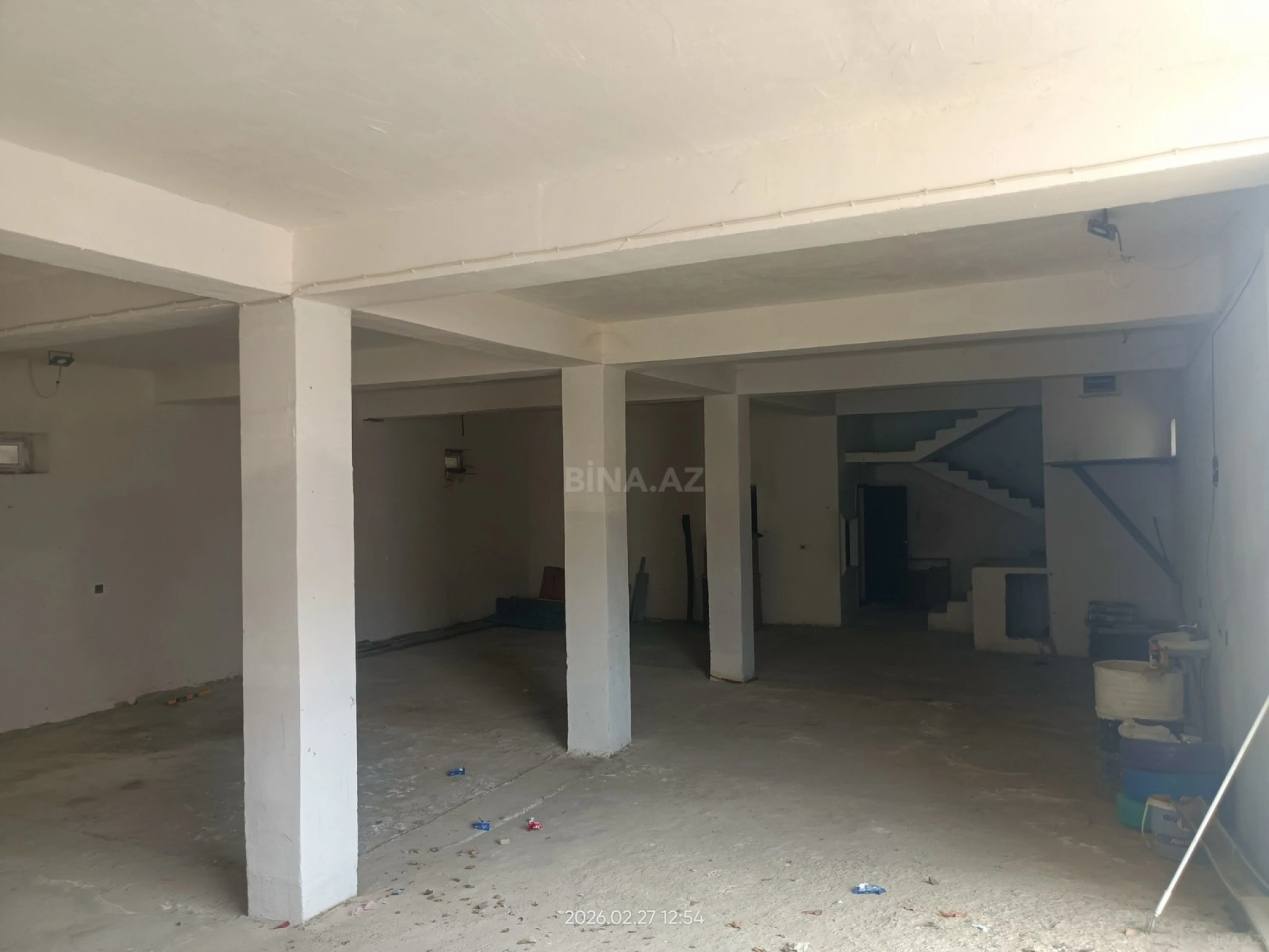 Satılır obyekt 450 m²