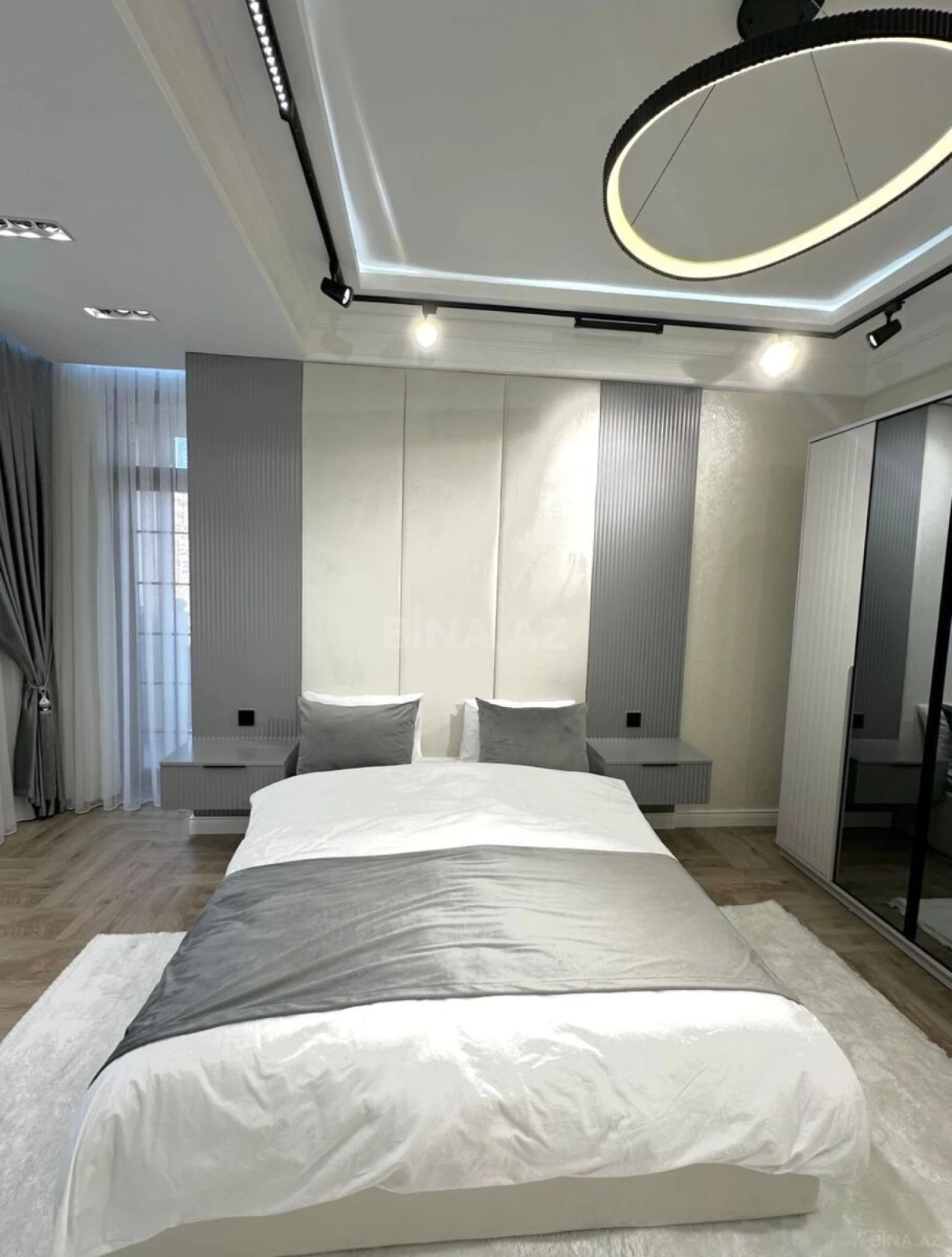 Satılır 3 otaqlı mənzil 101 m²