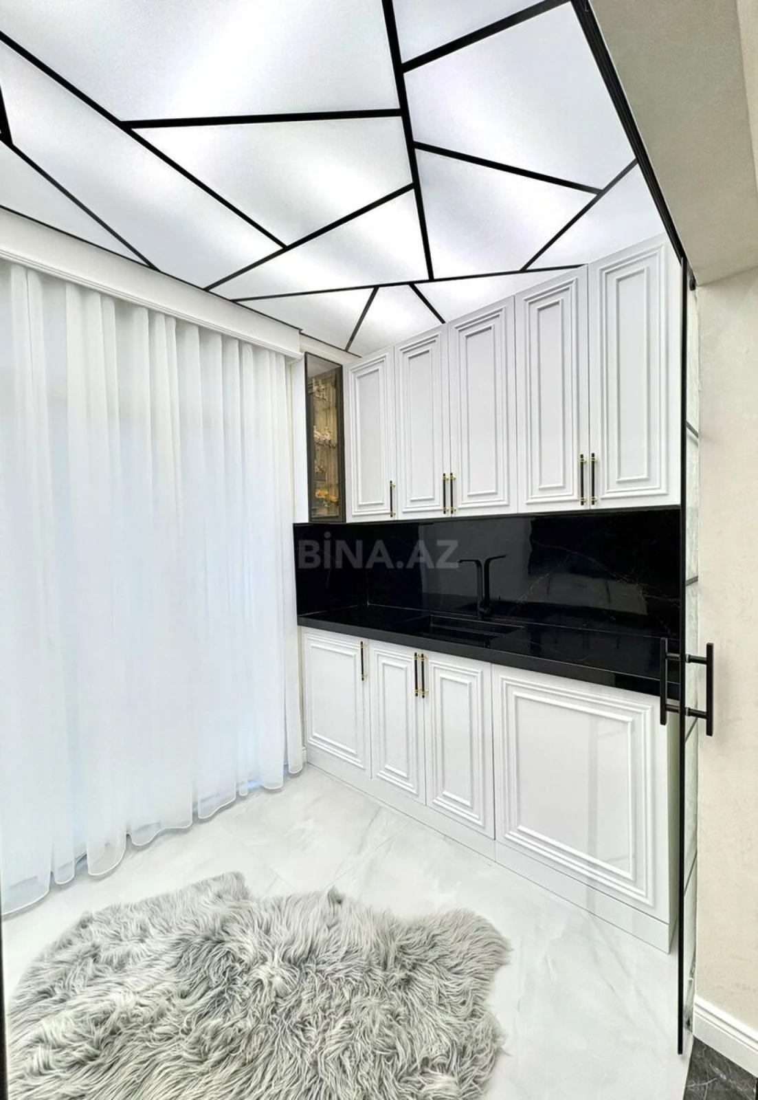 Satılır 3 otaqlı mənzil 101 m²