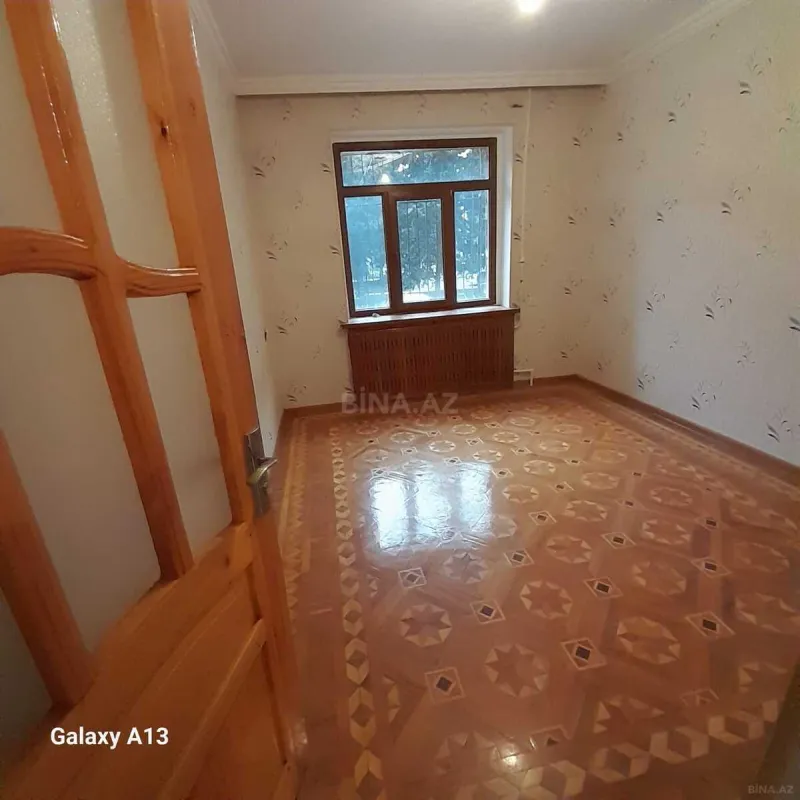 Satılır 3 otaqlı mənzil 53 m²