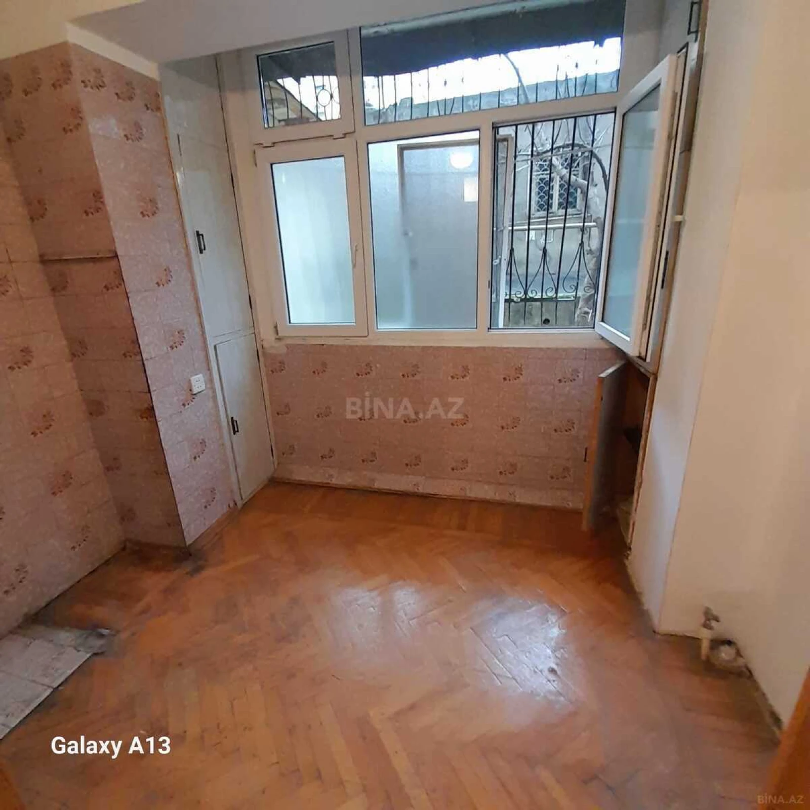 Satılır 3 otaqlı mənzil 53 m²