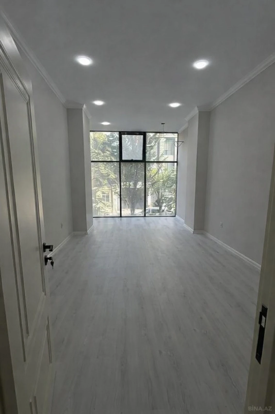 Kirayə verilir 2 otaqlı ofis 120 m²