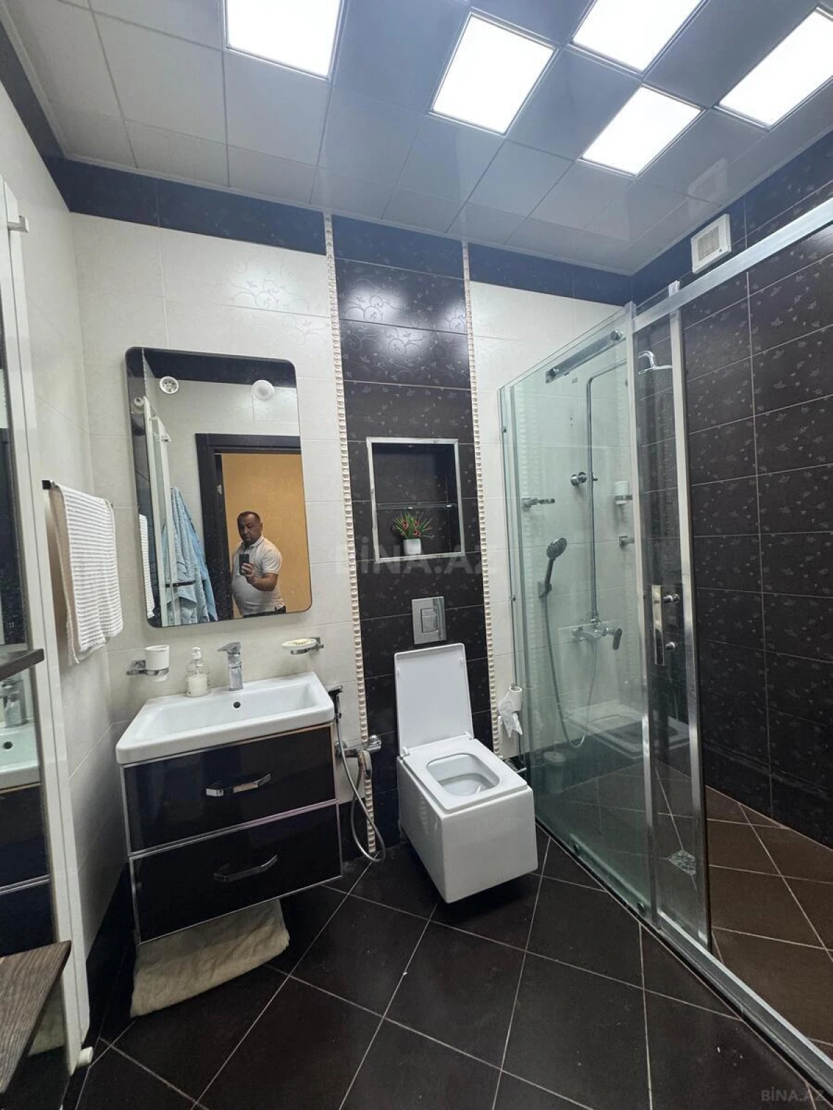 Kirayə verilir 3 otaqlı mənzil 115 m²