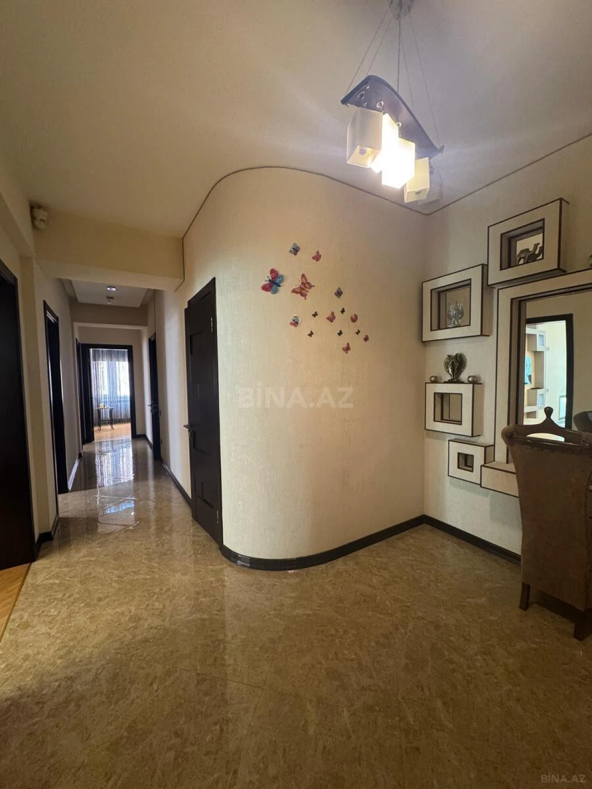 Kirayə verilir 3 otaqlı mənzil 115 m²