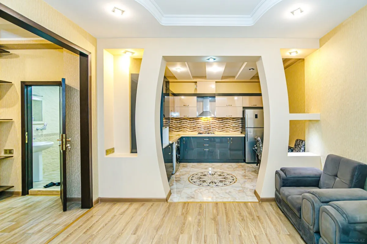 Kirayə verilir 2 otaqlı mənzil 70 m²