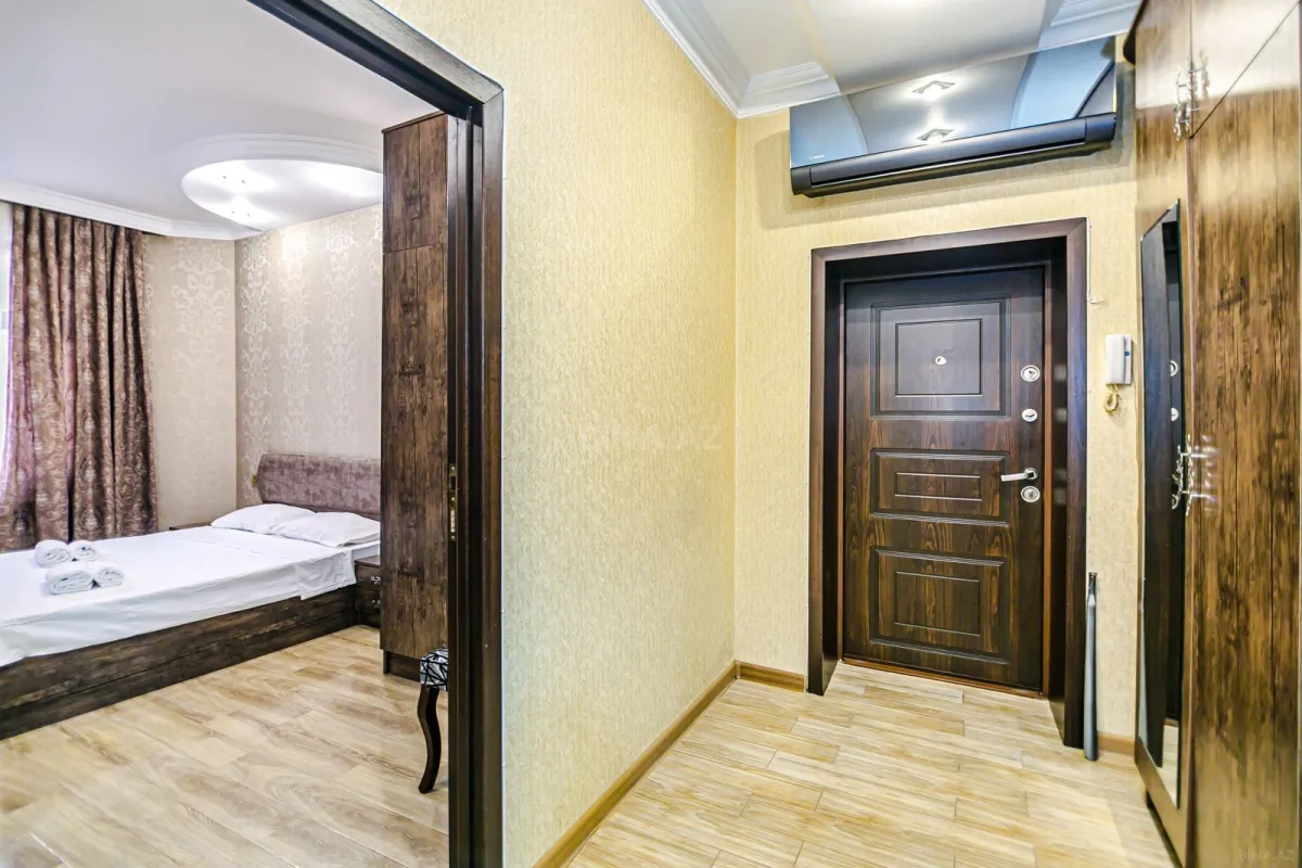 Kirayə verilir 2 otaqlı mənzil 70 m²