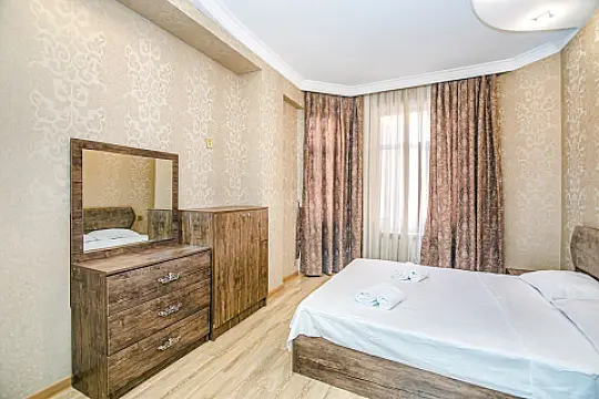 Kirayə verilir 2 otaqlı mənzil 70 m²