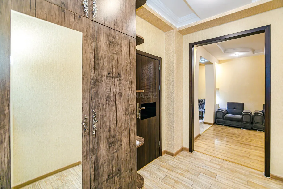 Kirayə verilir 2 otaqlı mənzil 70 m²