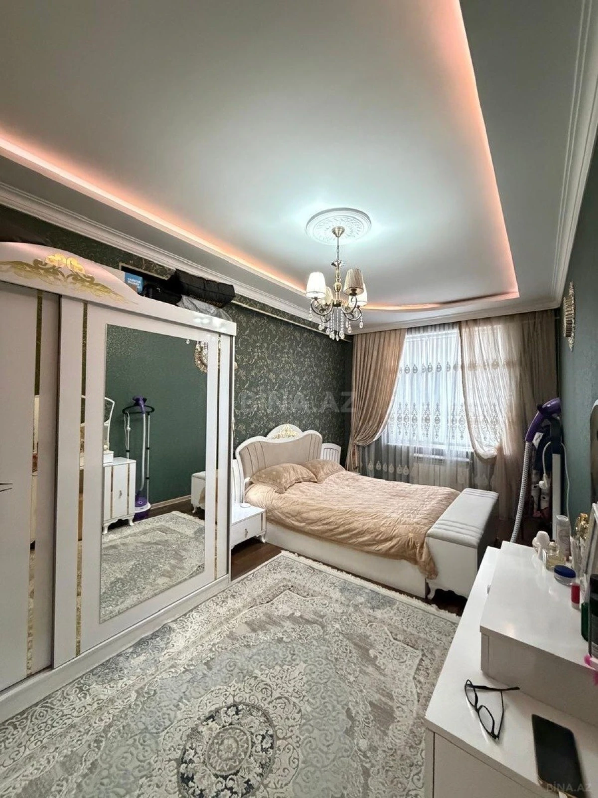 Satılır 3 otaqlı mənzil 103 m²