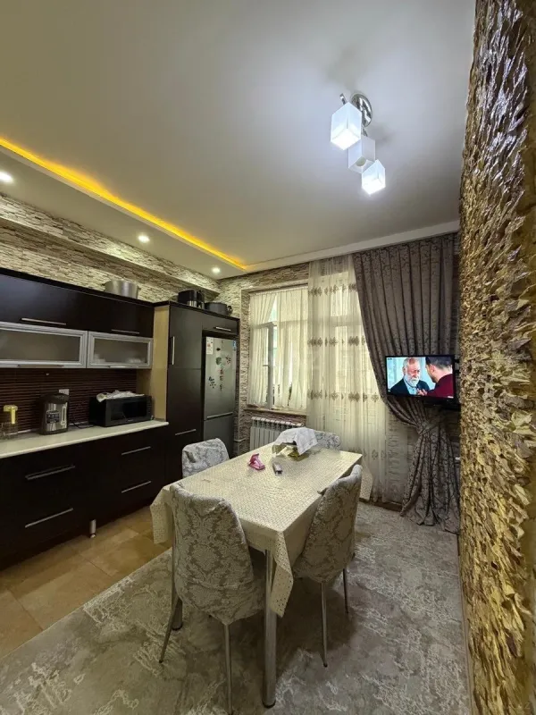 Satılır 3 otaqlı mənzil 103 m²
