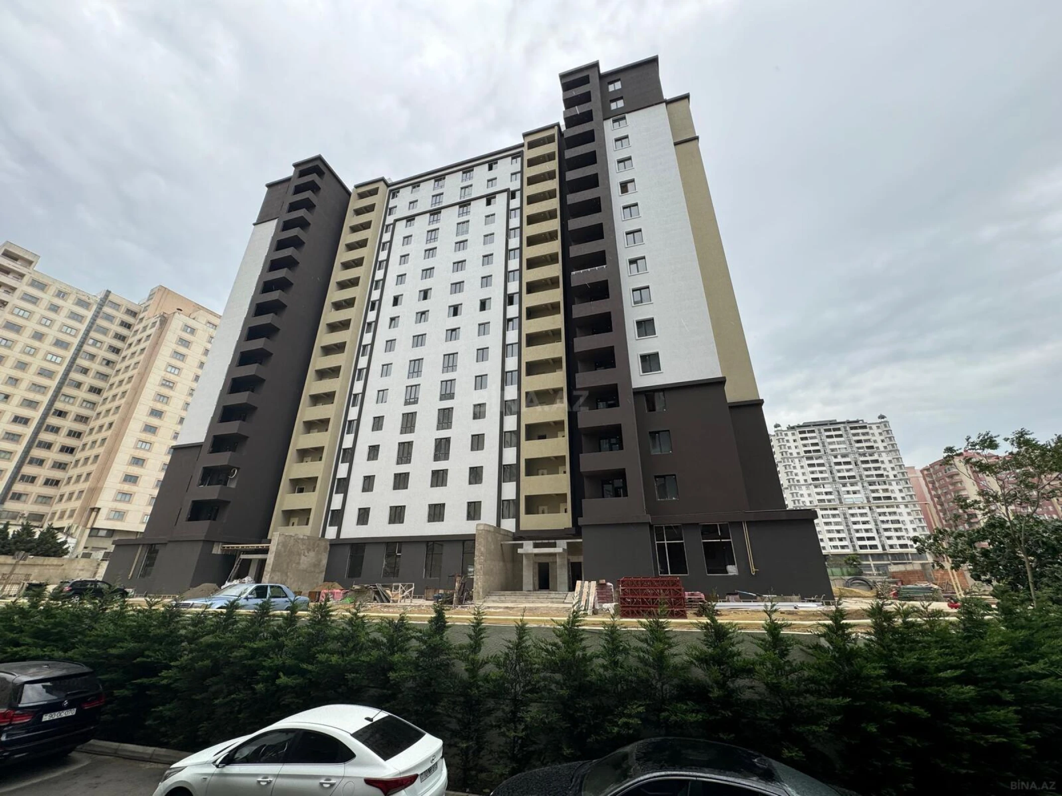 Satılır 2 otaqlı mənzil 75 m²