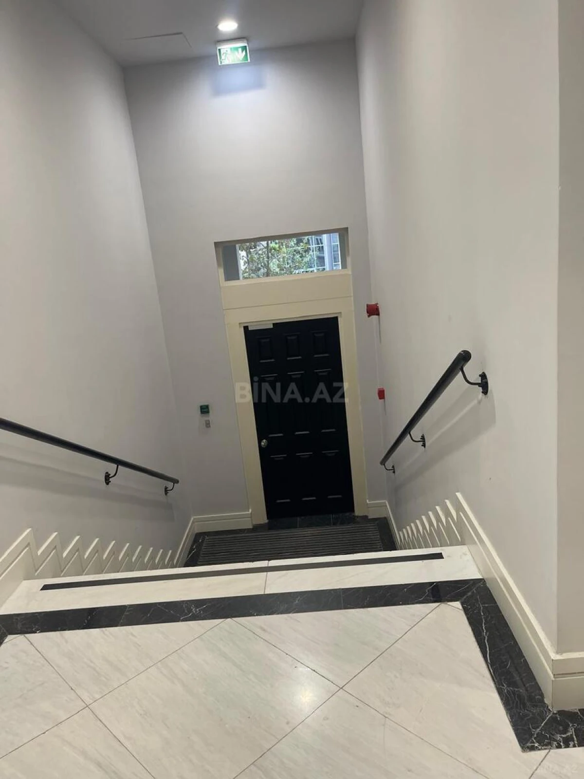 Kirayə verilir 3 otaqlı mənzil 120 m²