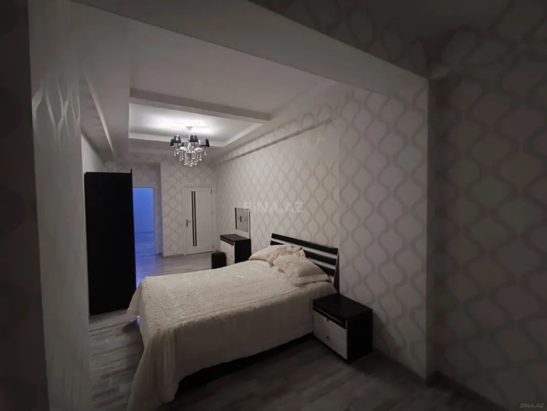 Kirayə verilir 4 otaqlı mənzil 190 m²