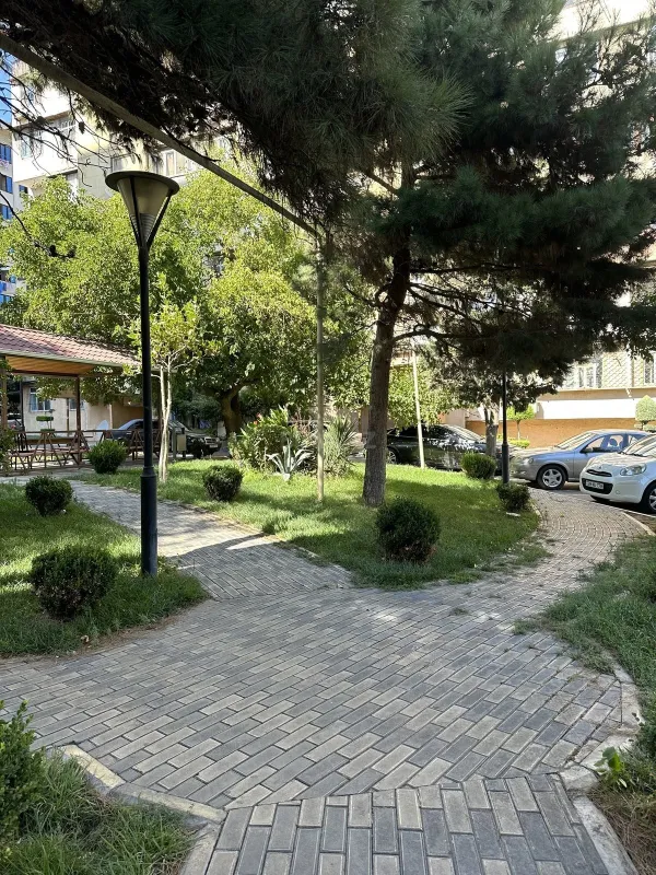 Kirayə verilir 5 otaqlı mənzil 115 m²