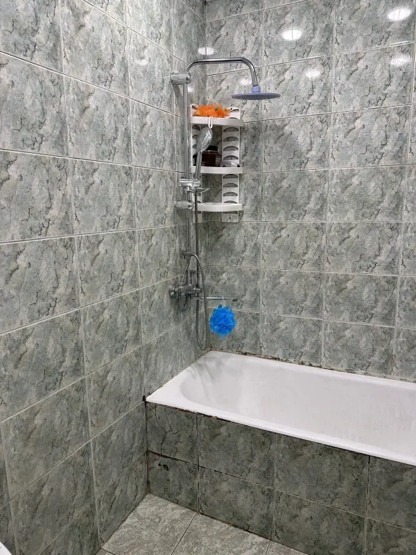 Kirayə verilir 5 otaqlı mənzil 115 m²