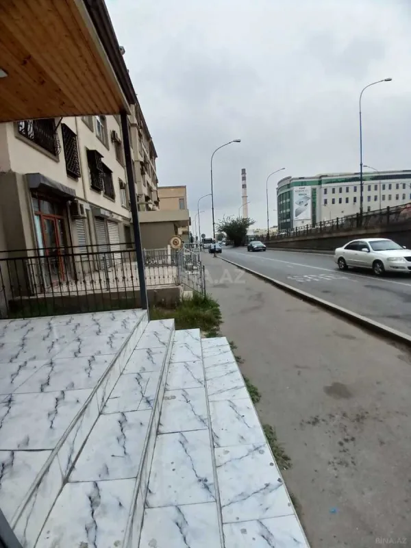 Satılır obyekt 140 m²