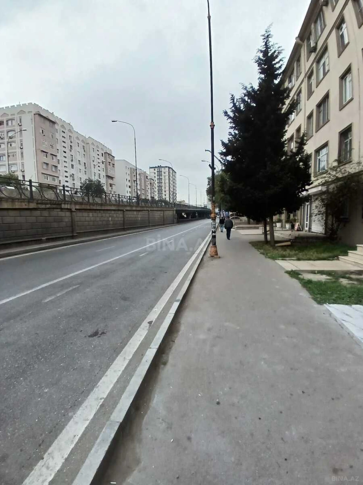 Satılır obyekt 140 m²