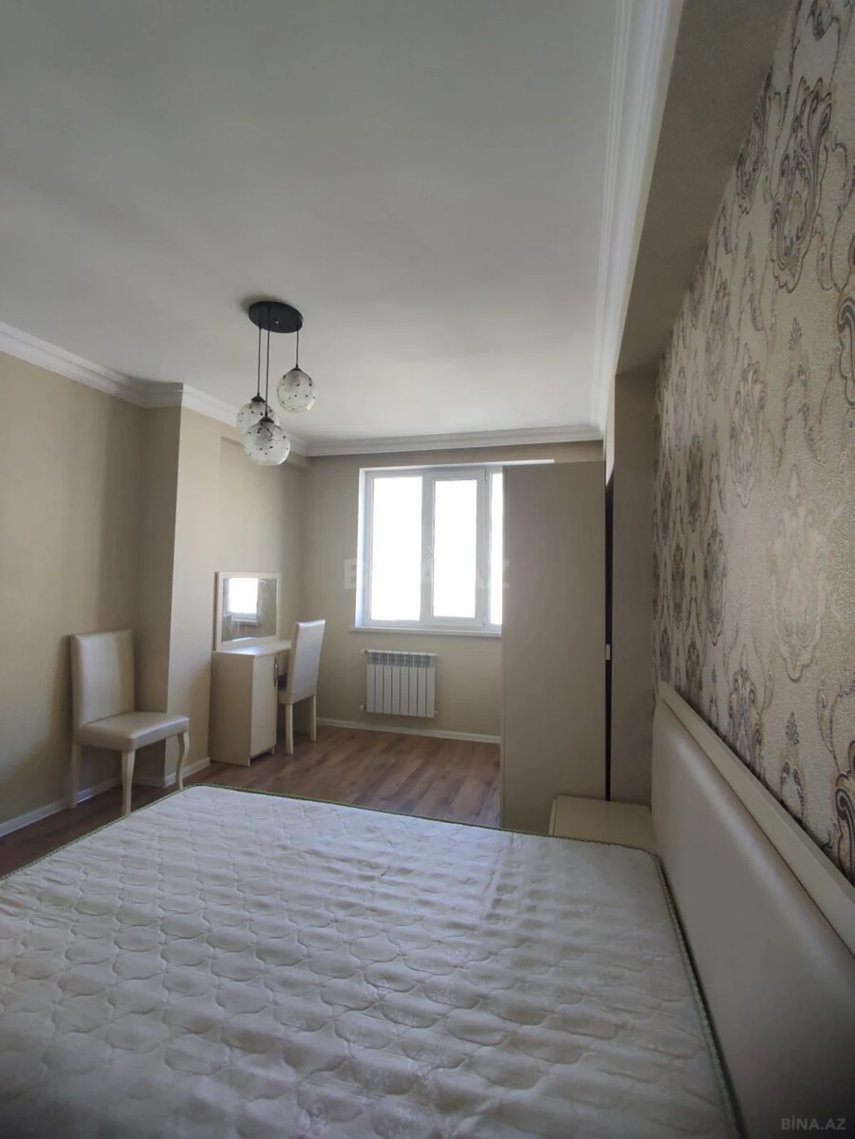 Kirayə verilir 2 otaqlı mənzil 60 m²