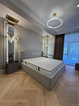 Satılır 2 otaqlı mənzil 97 m²