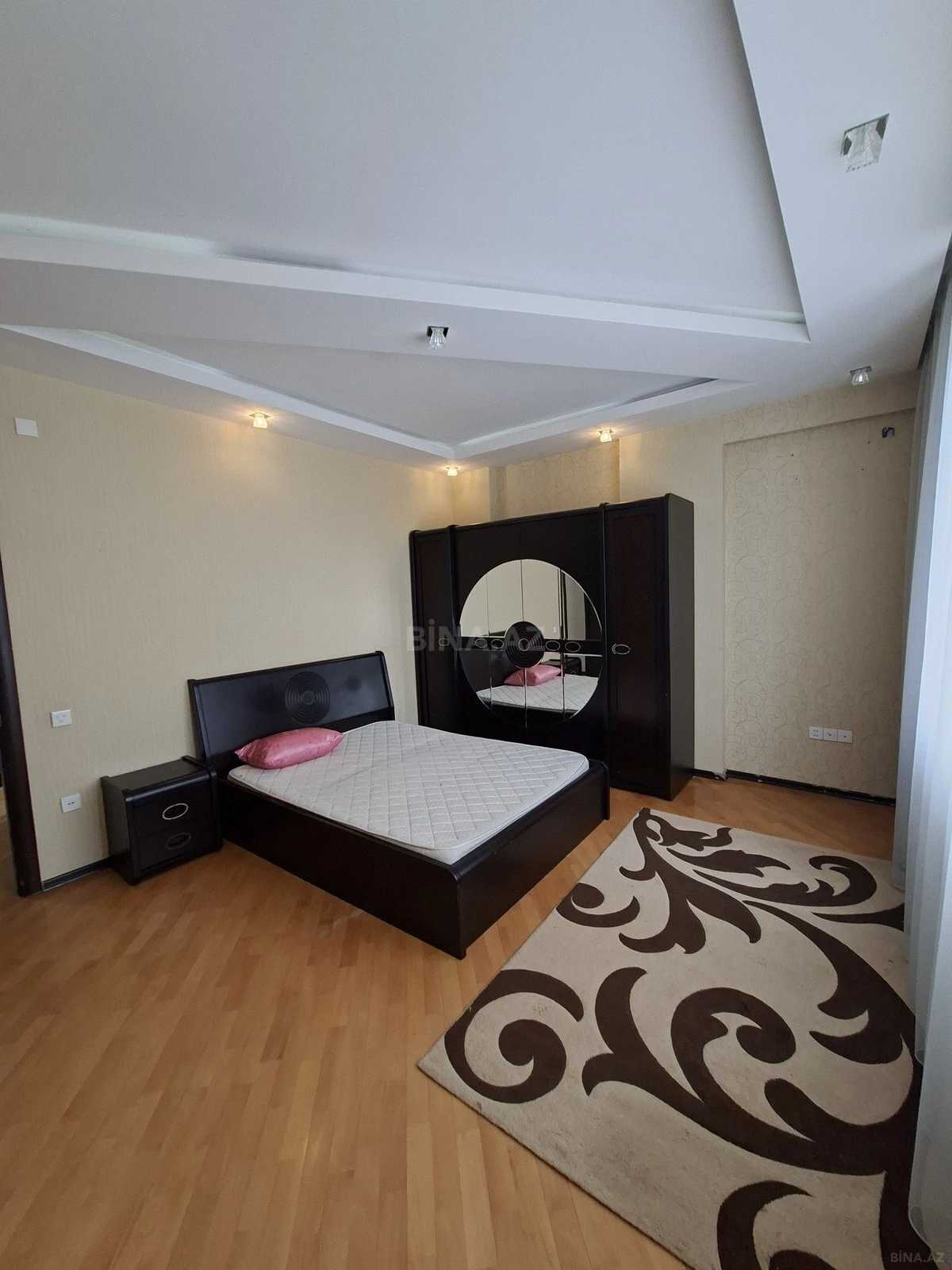 Kirayə verilir 3 otaqlı mənzil 100 m²