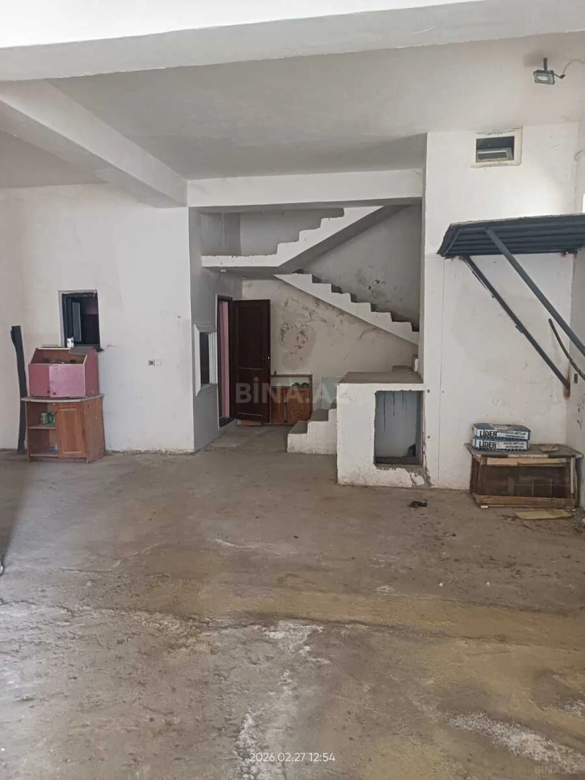 Satılır obyekt 450 m²