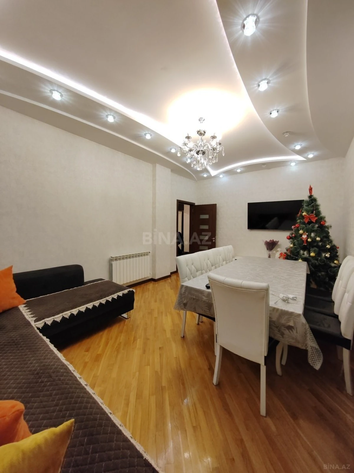Satılır 3 otaqlı mənzil 90 m²