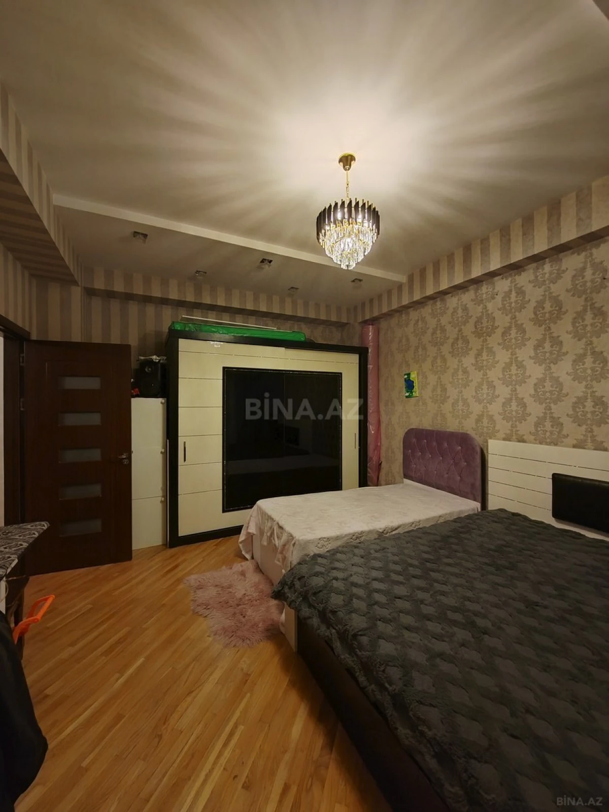 Satılır 3 otaqlı mənzil 90 m²