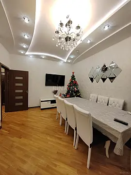 Satılır 3 otaqlı mənzil 90 m²