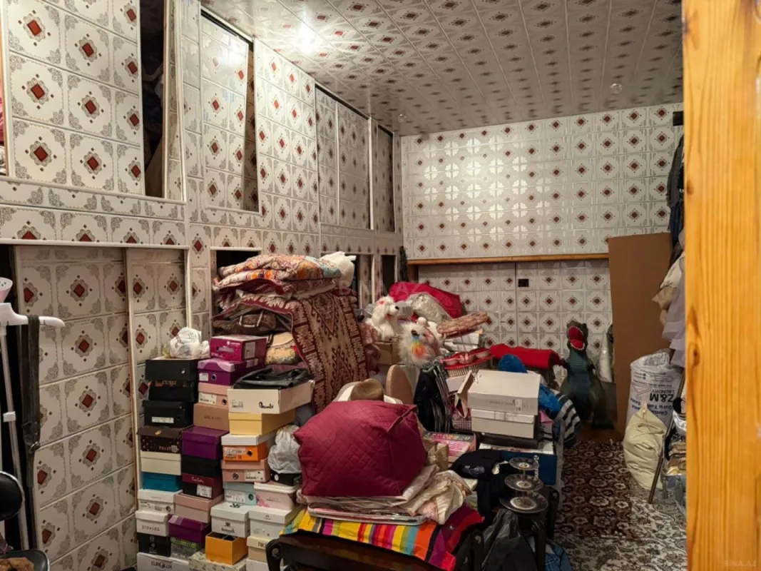 Satılır 7 otaqlı həyət evi 200 m²