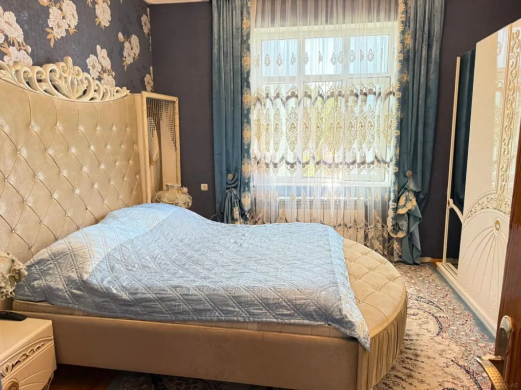 Satılır 7 otaqlı həyət evi 200 m²