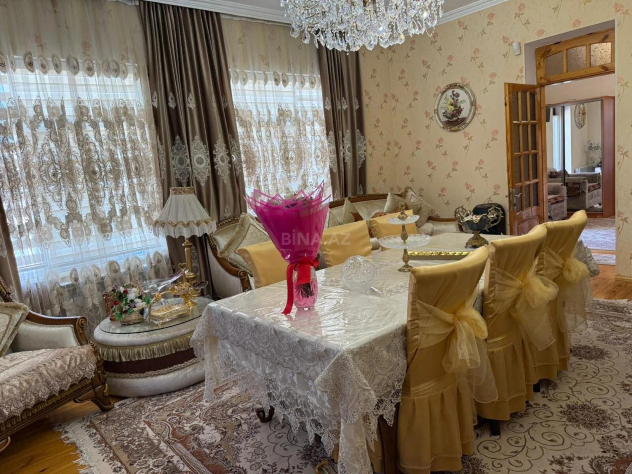 Satılır 7 otaqlı həyət evi 200 m²