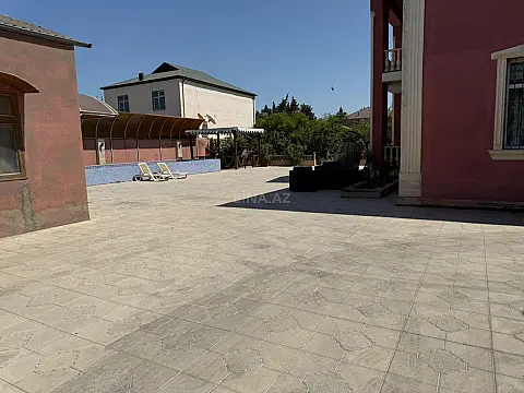 Satılır 7 otaqlı həyət evi 200 m²