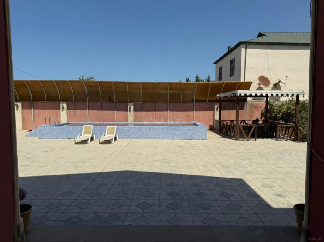Satılır 7 otaqlı həyət evi 200 m²