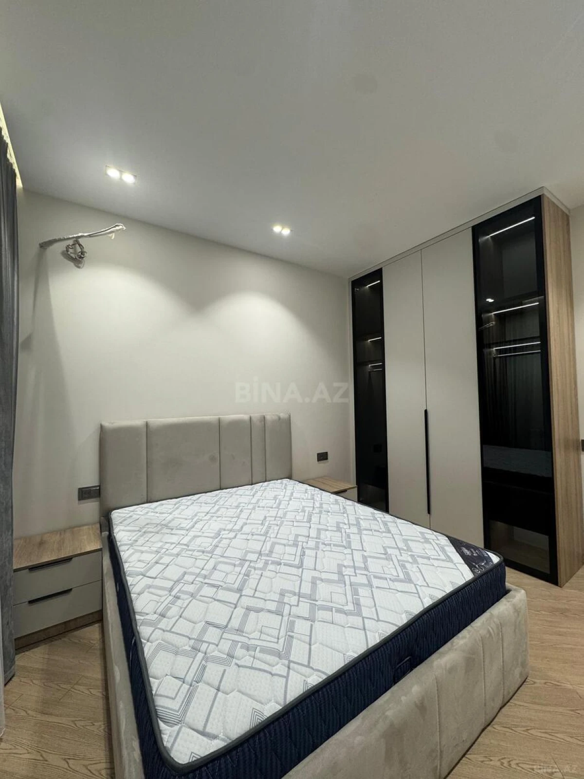 Kirayə verilir 2 otaqlı mənzil 70 m²