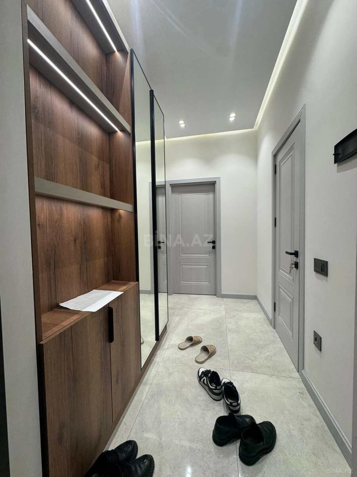 Kirayə verilir 2 otaqlı mənzil 70 m²