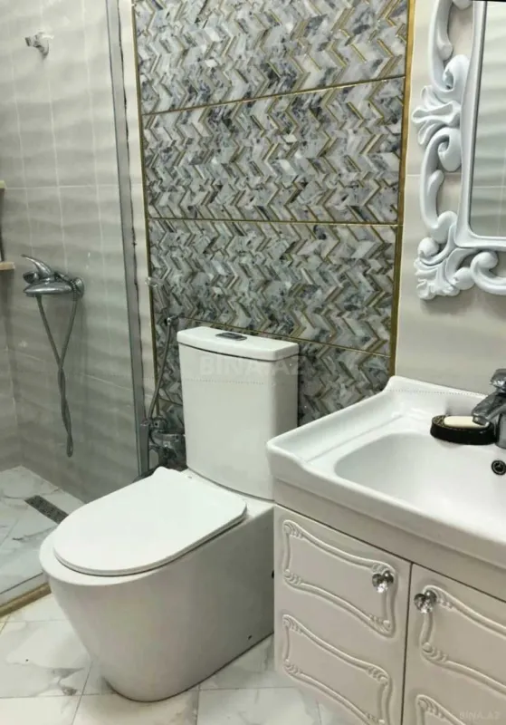 Kirayə verilir 2 otaqlı mənzil 70 m²