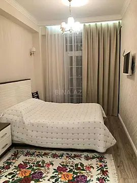 Kirayə verilir 2 otaqlı mənzil 70 m²