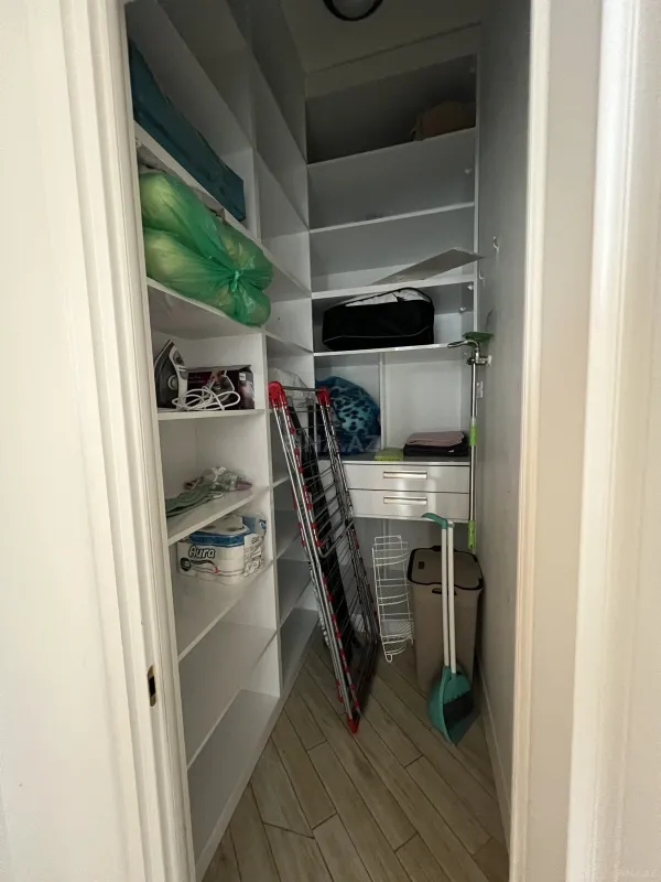 Kirayə verilir 3 otaqlı mənzil 168 m²