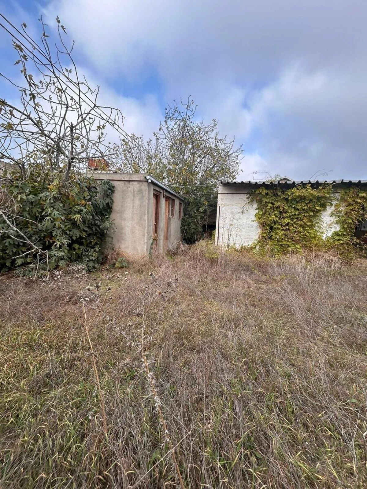 Satılır 2 otaqlı həyət evi 48 m²