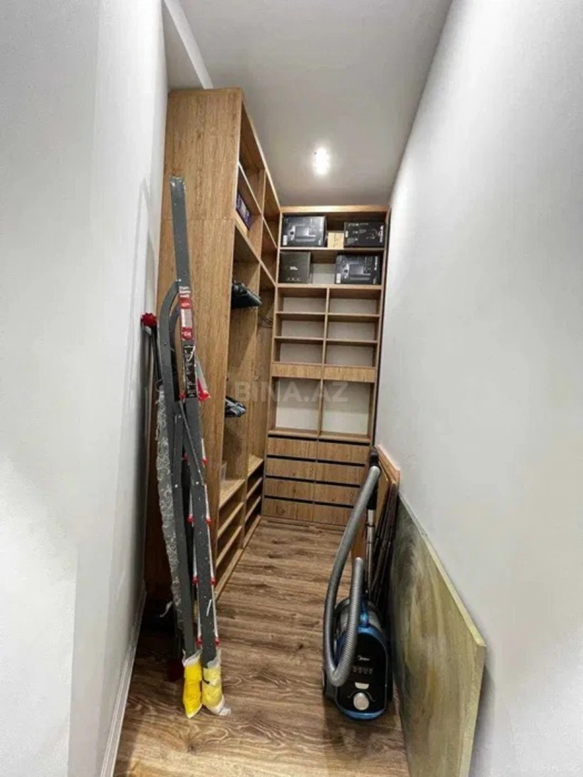 Kirayə verilir 3 otaqlı mənzil 135 m²