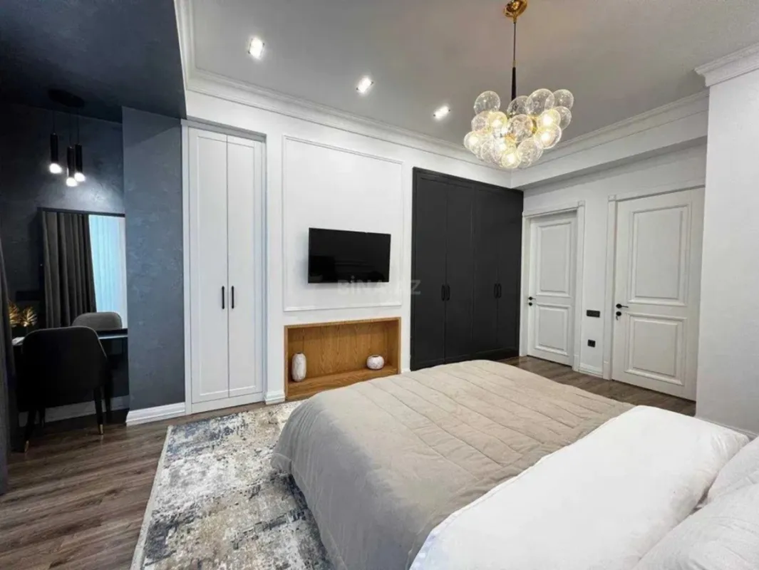 Kirayə verilir 3 otaqlı mənzil 135 m²