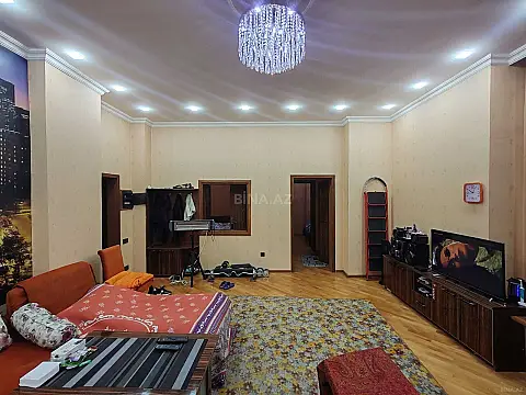 Satılır 3 otaqlı mənzil 90 m²