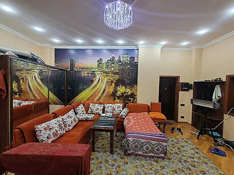 Satılır 3 otaqlı mənzil 90 m²