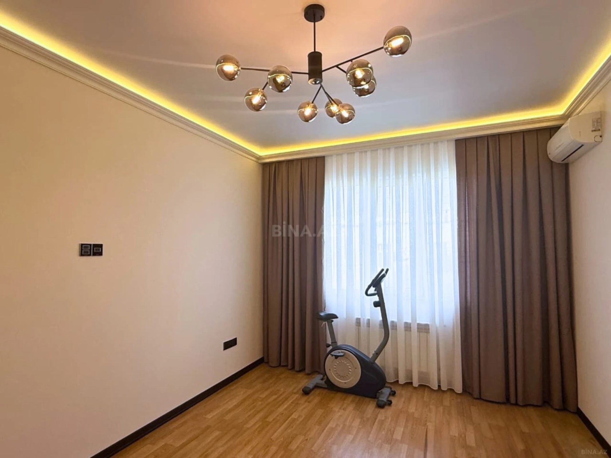 Kirayə verilir 3 otaqlı mənzil 120 m²