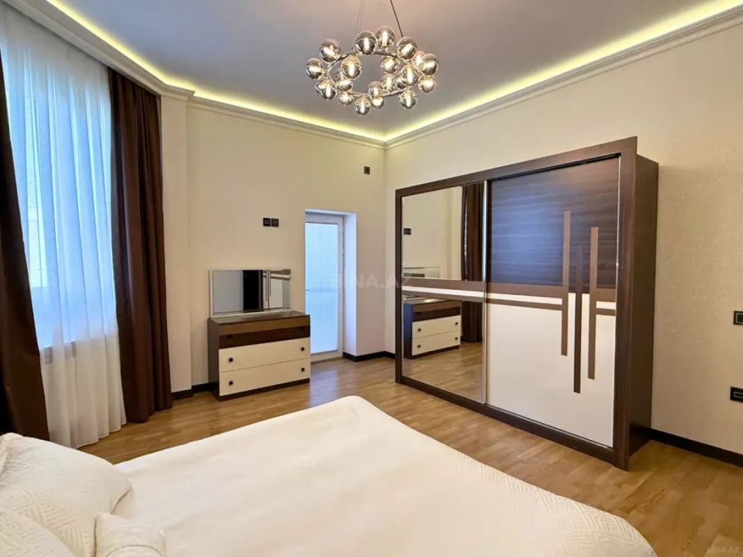 Kirayə verilir 3 otaqlı mənzil 120 m²