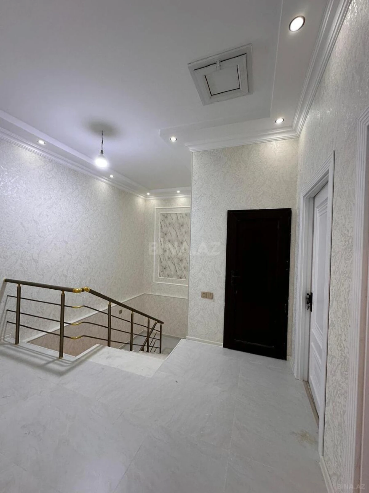 Satılır 5 otaqlı həyət evi 150 m²